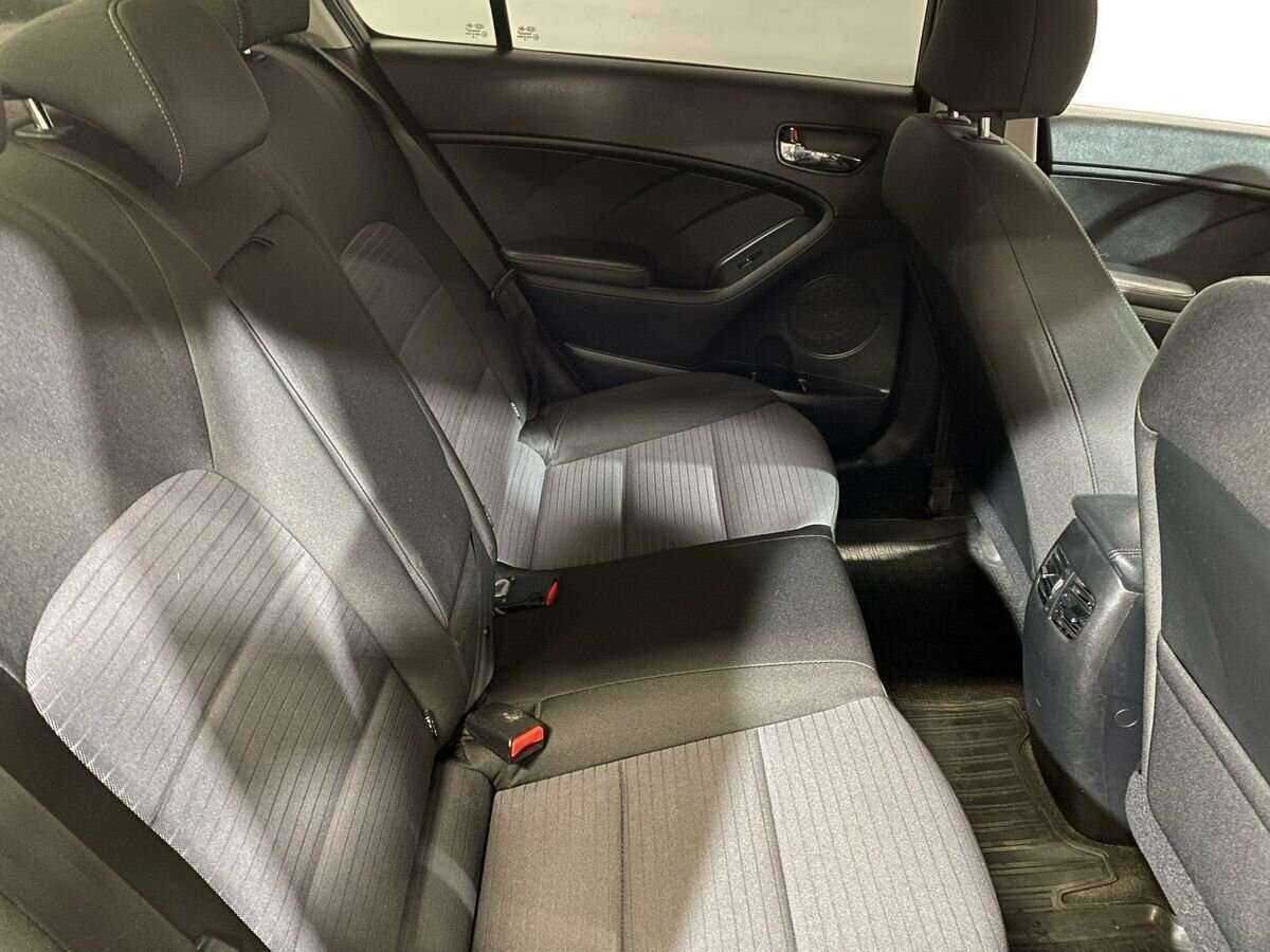 Kia Cerato, 2018 Фото №11