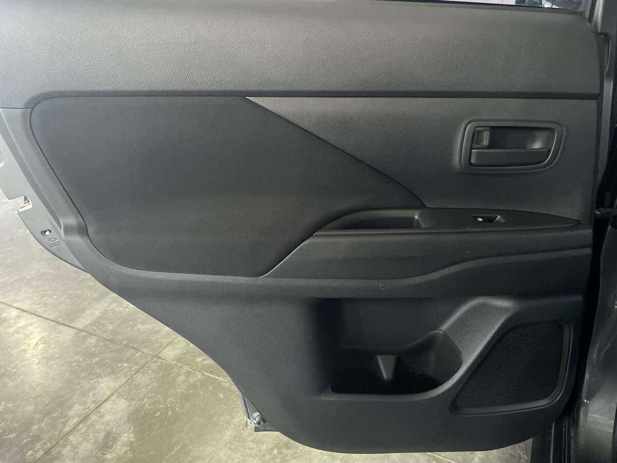 Mitsubishi Outlander, 2018 Фото №20