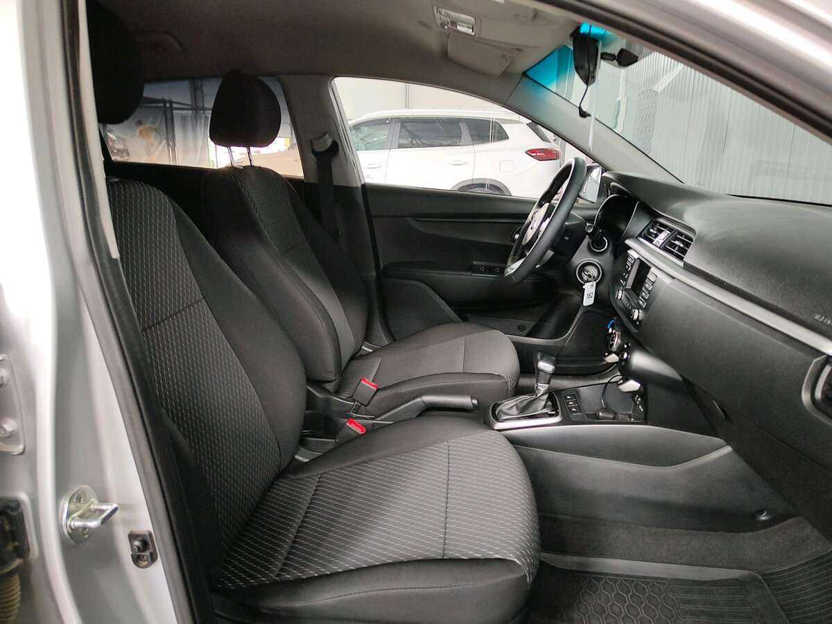 Kia Rio X-Line, 2019 Фото №15