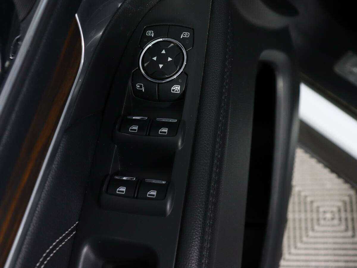 Ford Explorer, 2016 Фото №21