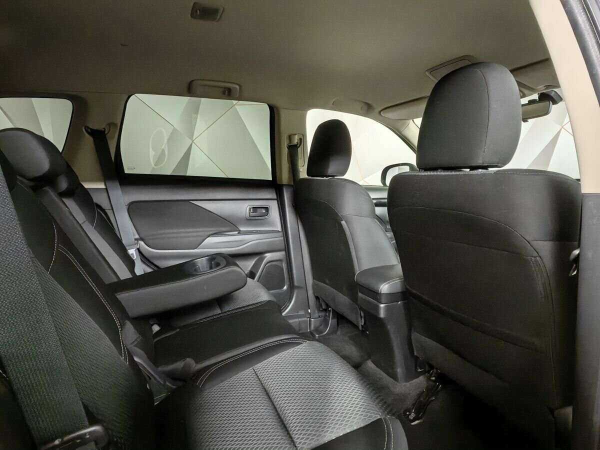 Mitsubishi Outlander, 2020 Фото №11