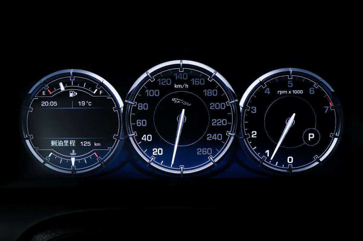 Jaguar XJ, 2013 Фото №10