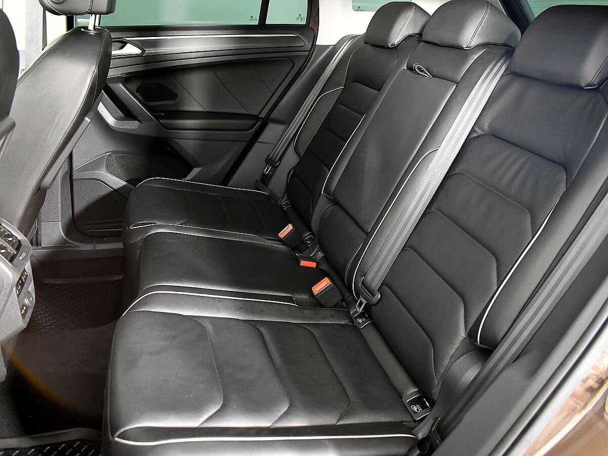 Volkswagen Tiguan, 2018 Фото №9