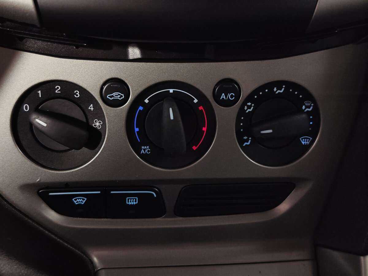 Ford Focus, 2014 Фото №16