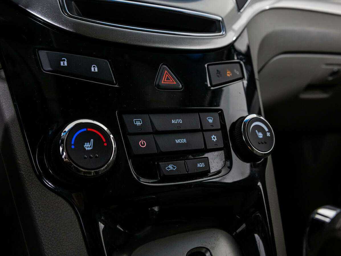 Chevrolet Orlando, 2012 Фото №15