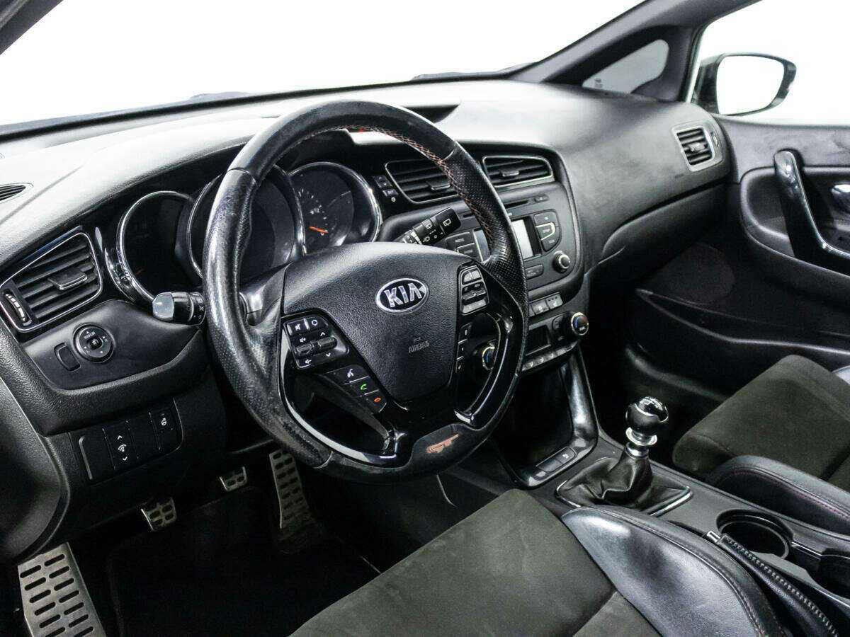 Kia Ceed GT, 2014 Фото №11