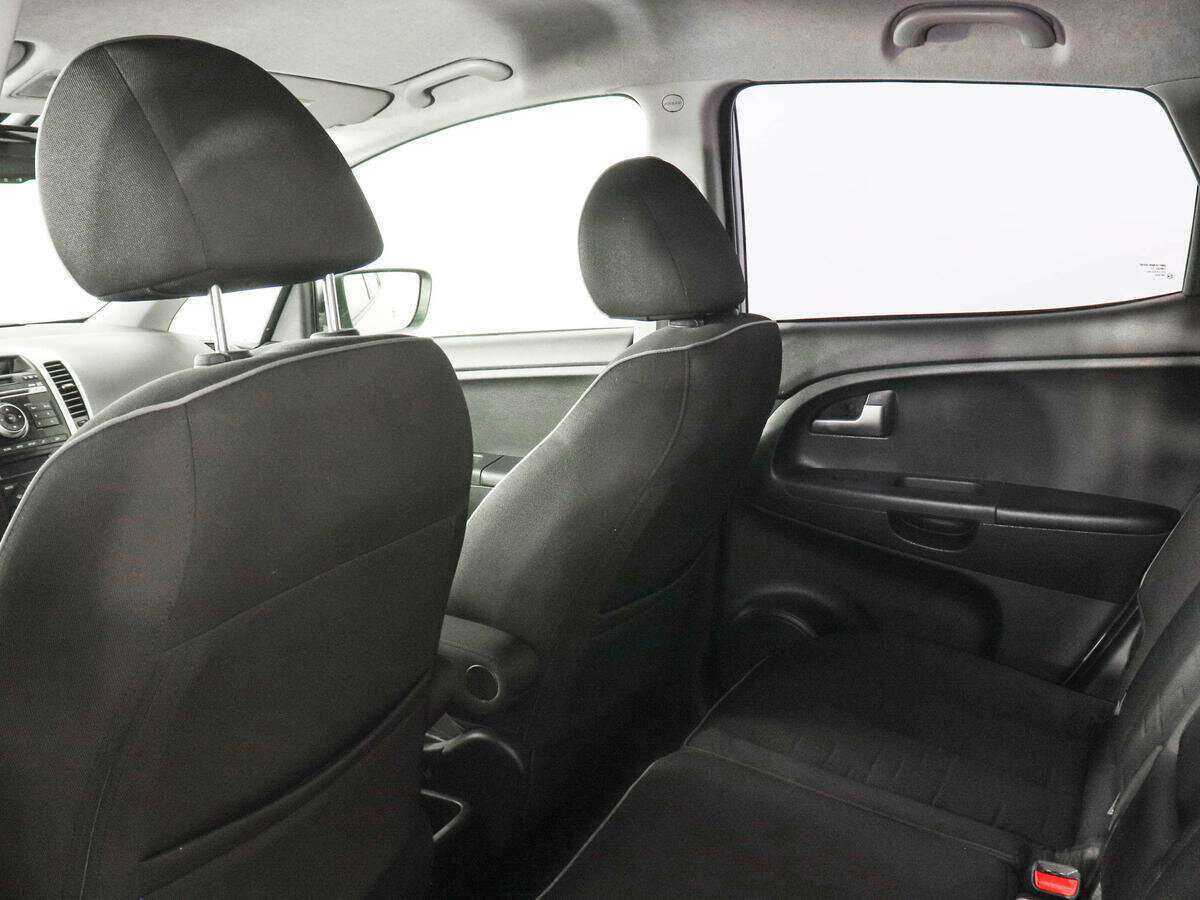 Kia Venga, 2012 Фото №8