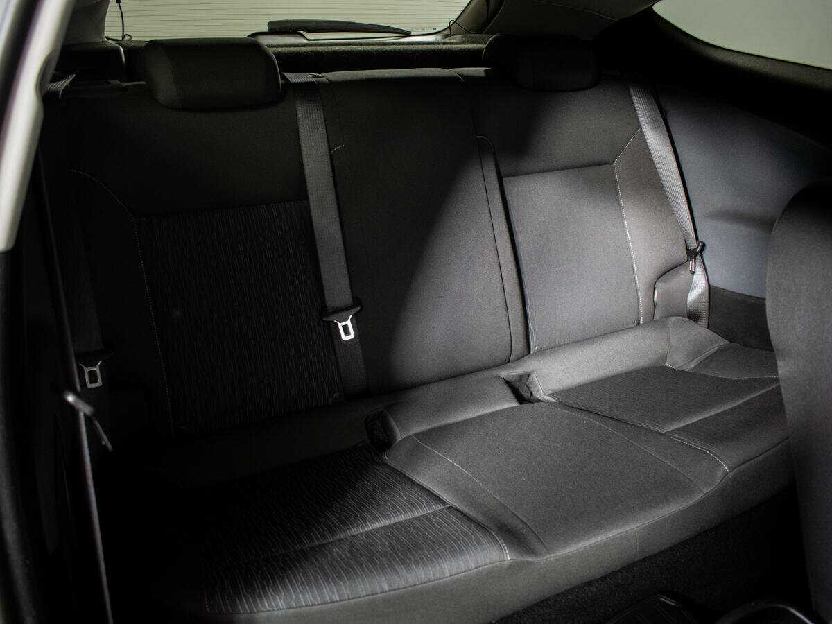 Opel Astra GTC, 2013 Фото №9