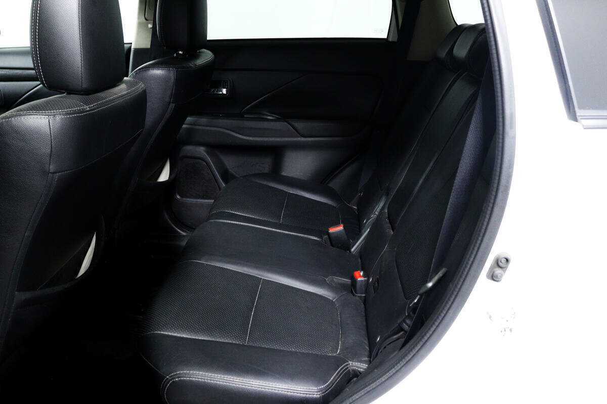 Mitsubishi Outlander, 2016 Фото №12