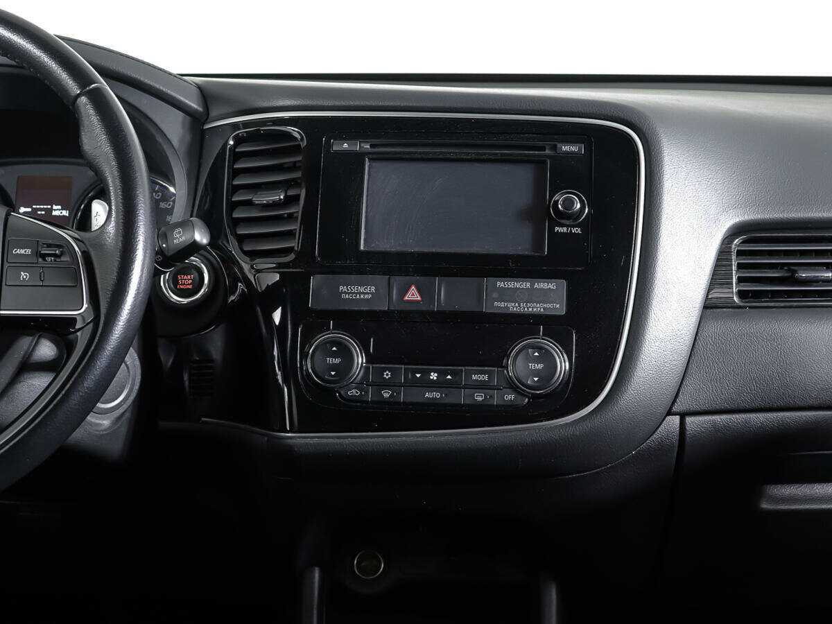Mitsubishi Outlander, 2016 Фото №12