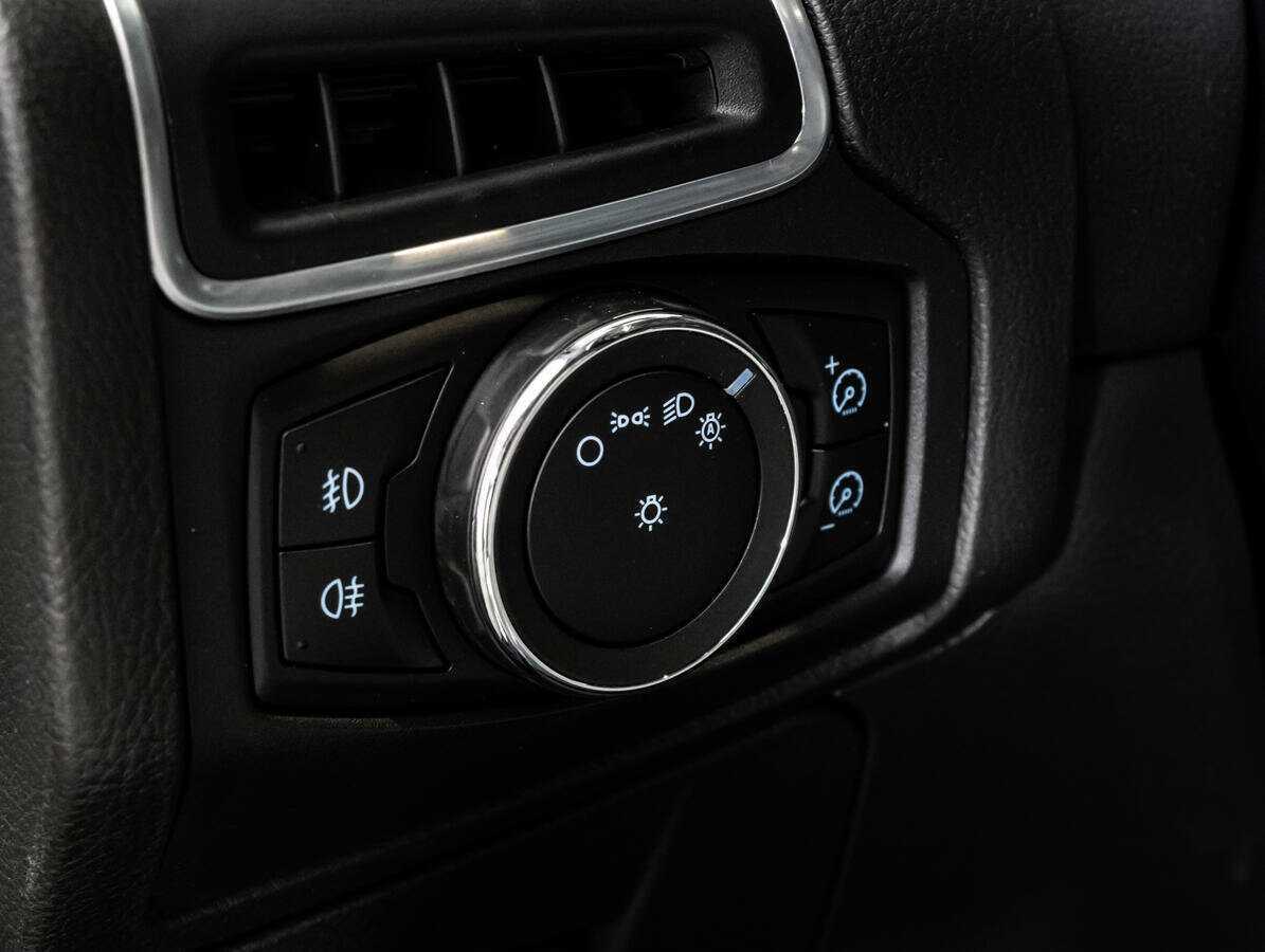 Ford Focus, 2012 Фото №13