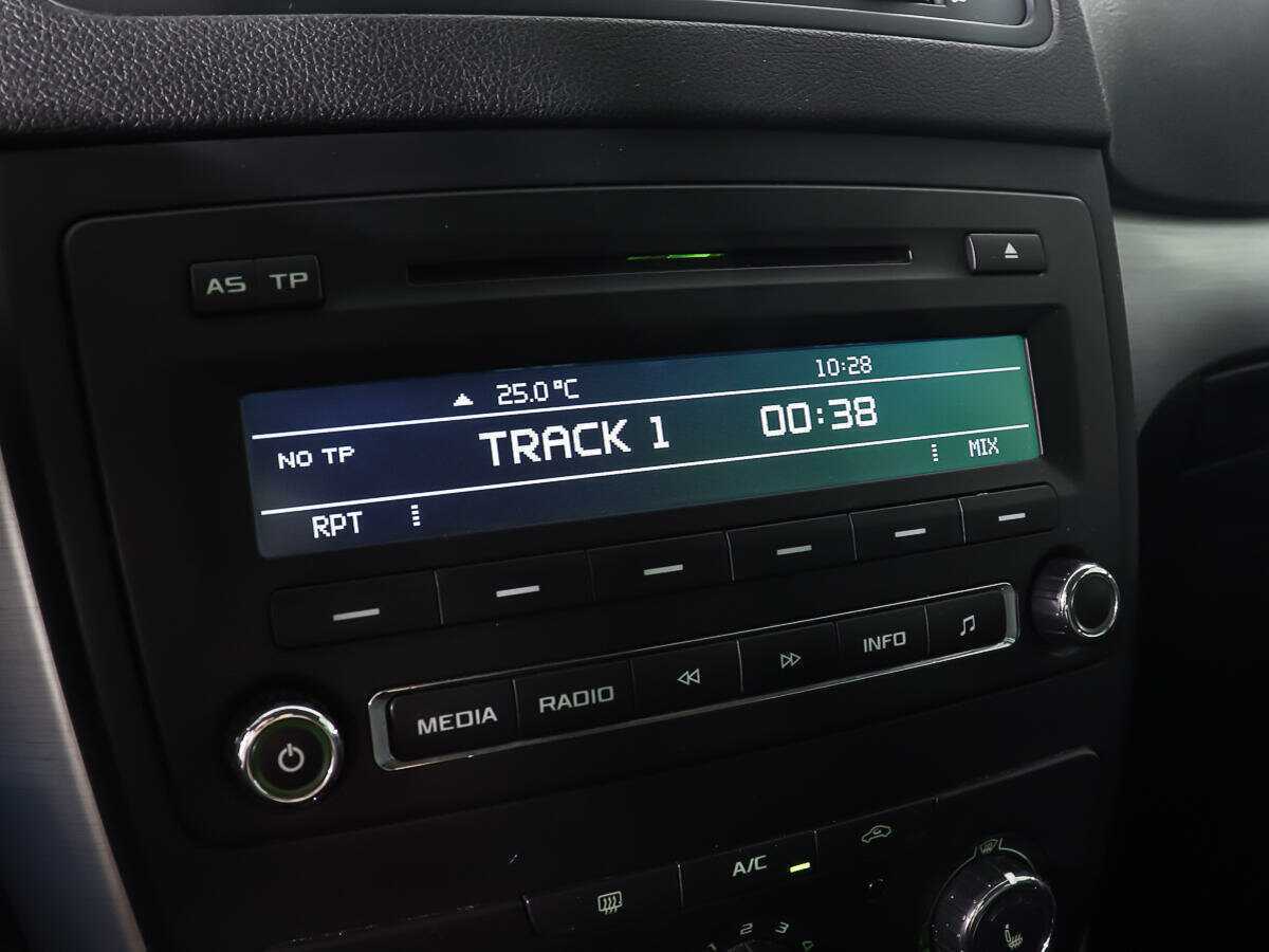 Skoda Yeti, 2014 Фото №17