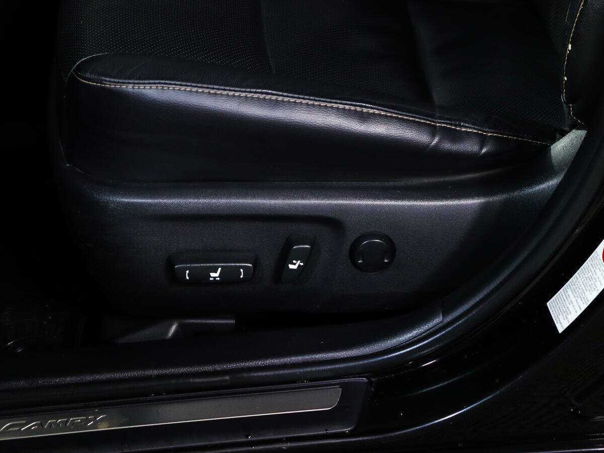 Toyota Camry, 2018 Фото №17