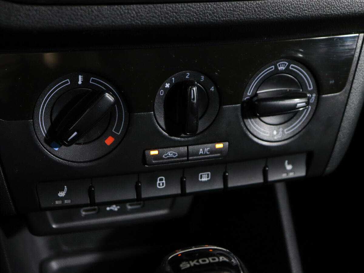 Skoda Rapid, 2021 Фото №18