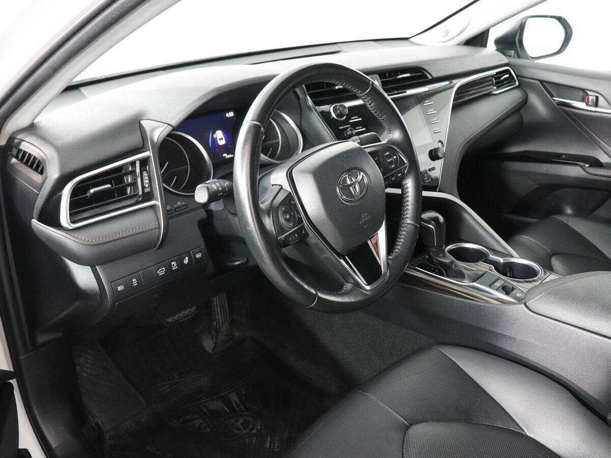 Toyota Camry, 2020 Фото №9