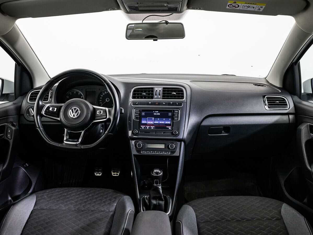 Volkswagen Polo, 2018 Фото №11