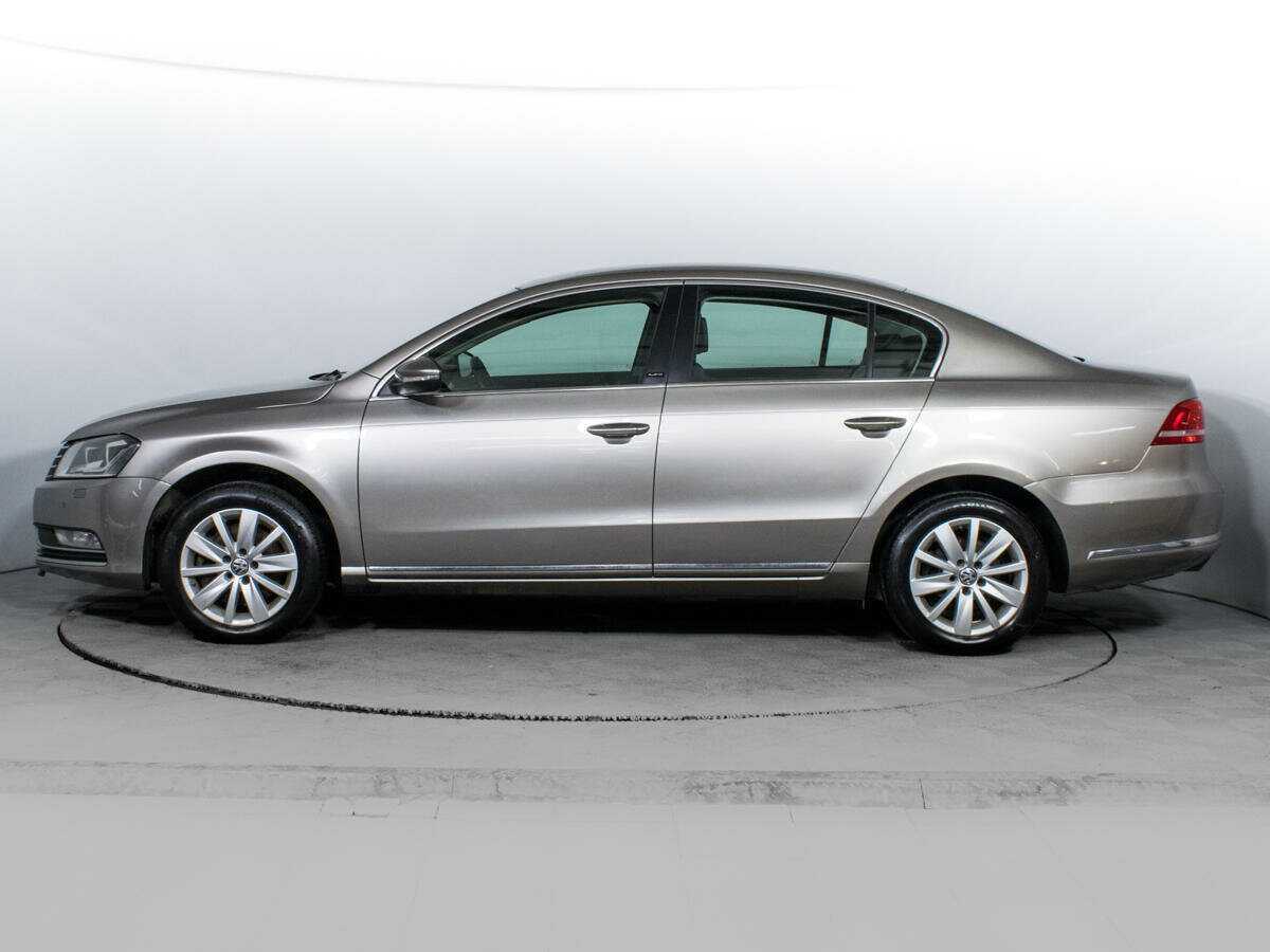 Volkswagen Passat, 2012 - 209 747 км. | Фото №8