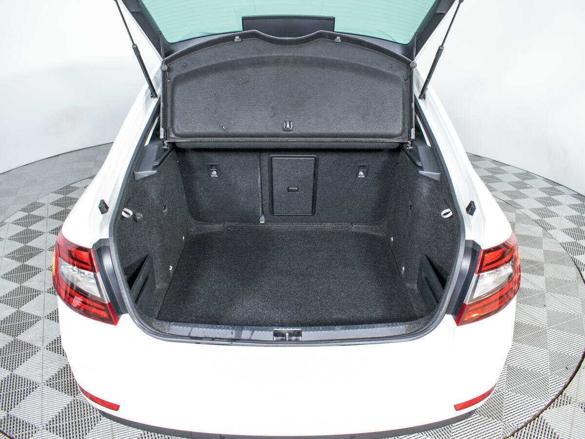 Skoda Octavia, 2018 Фото №18