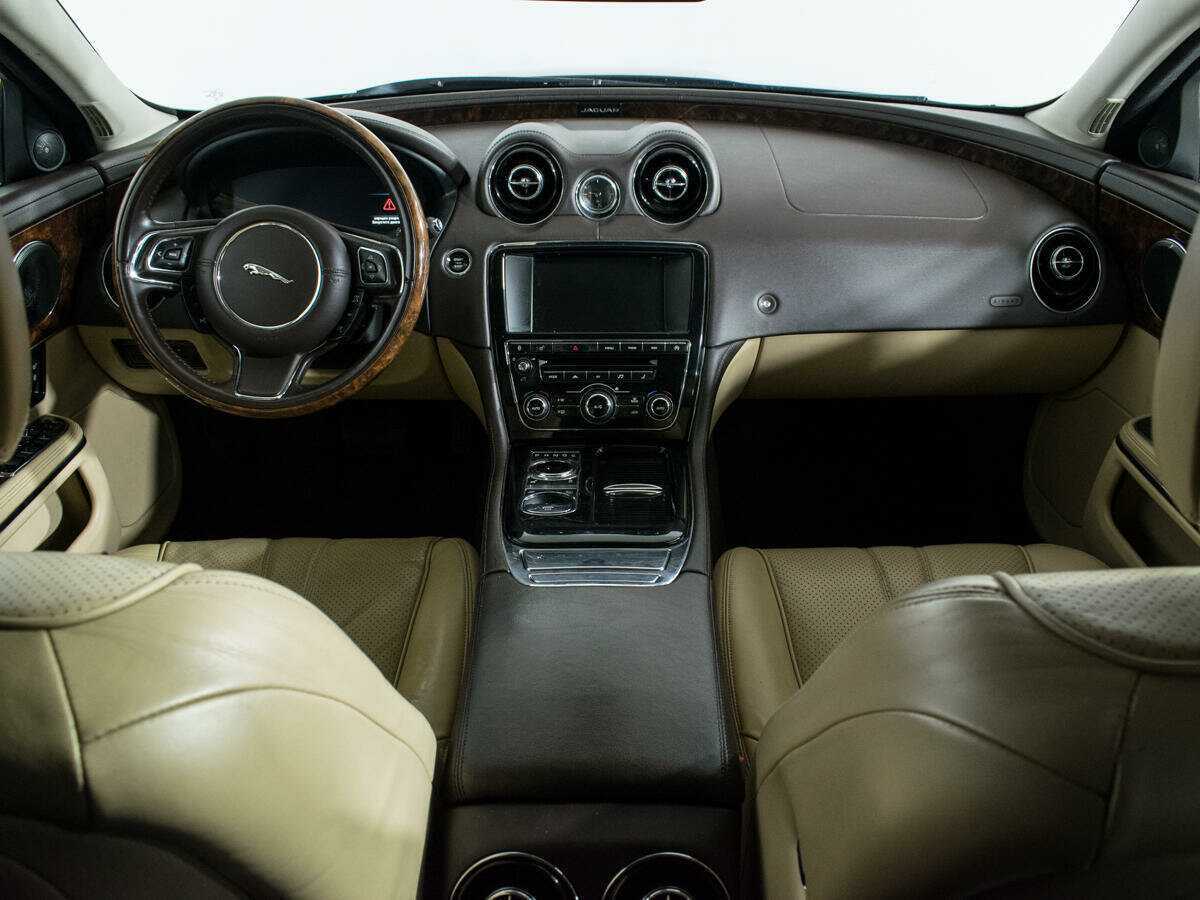 Jaguar XJ, 2014 Фото №12