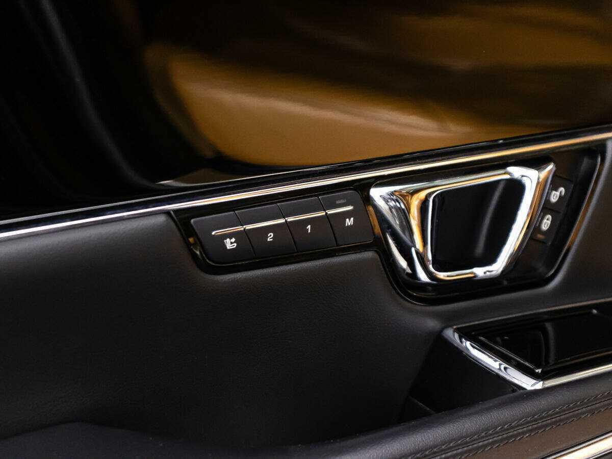 Jaguar XJ LWB Long, 2016 Фото №17