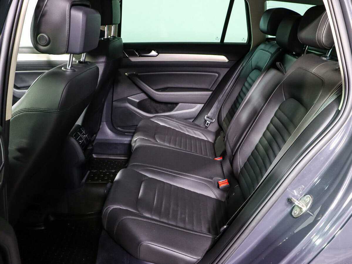 Volkswagen Passat, 2017 - 187 575 км. | Фото №8