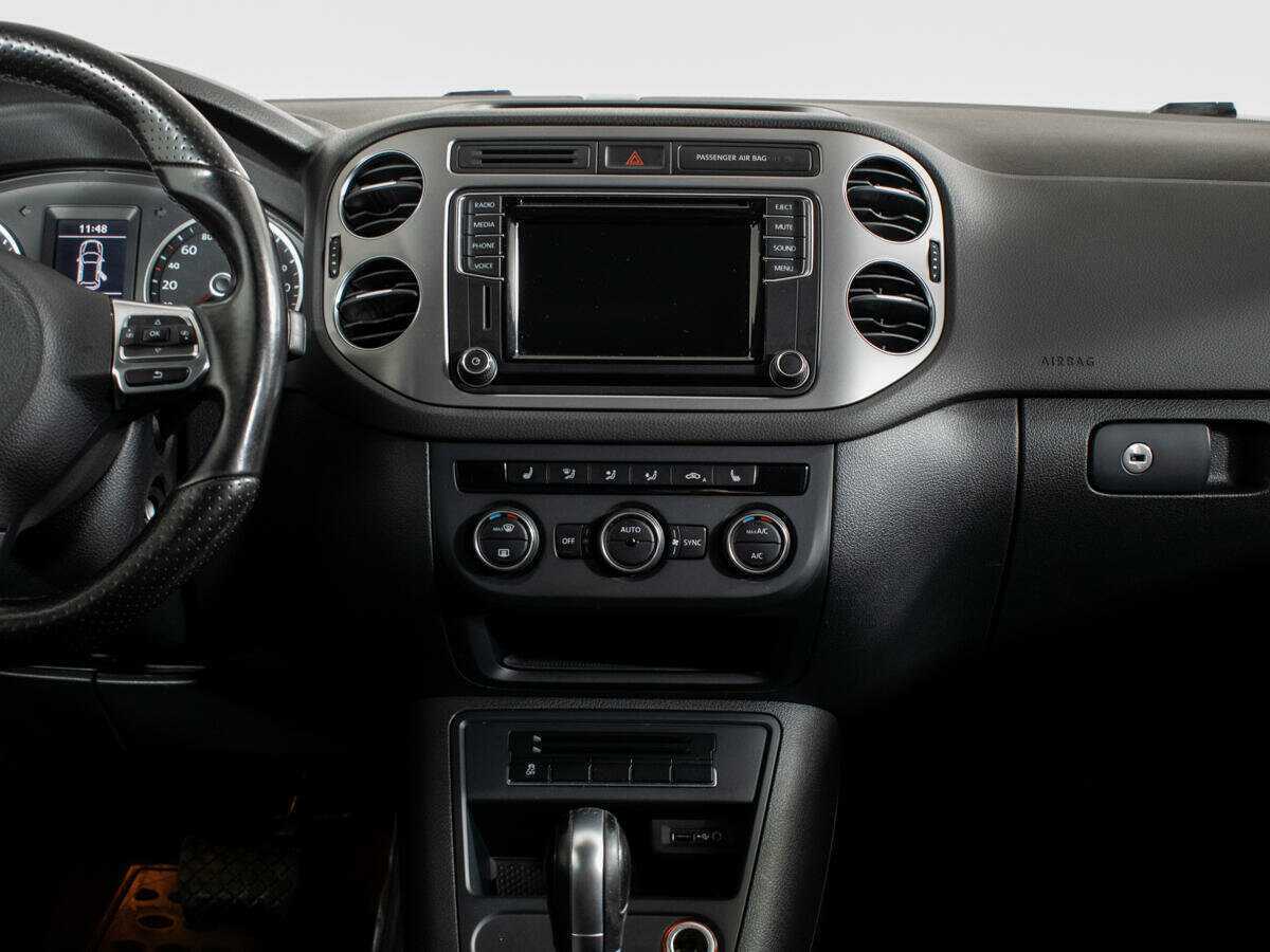 Volkswagen Tiguan, 2016 Фото №9