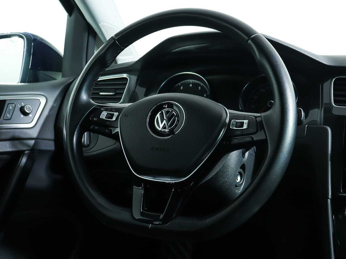 Volkswagen Golf, 2018 Фото №16