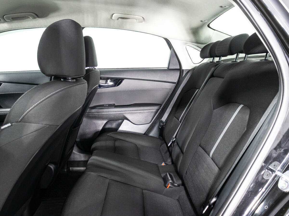 Kia Cerato, 2021 Фото №10