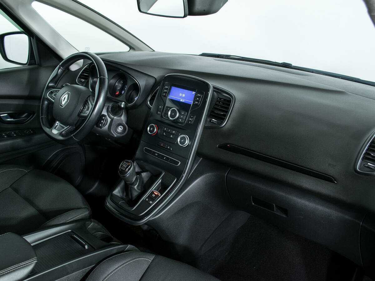 Renault Scenic, 2017 Фото №9
