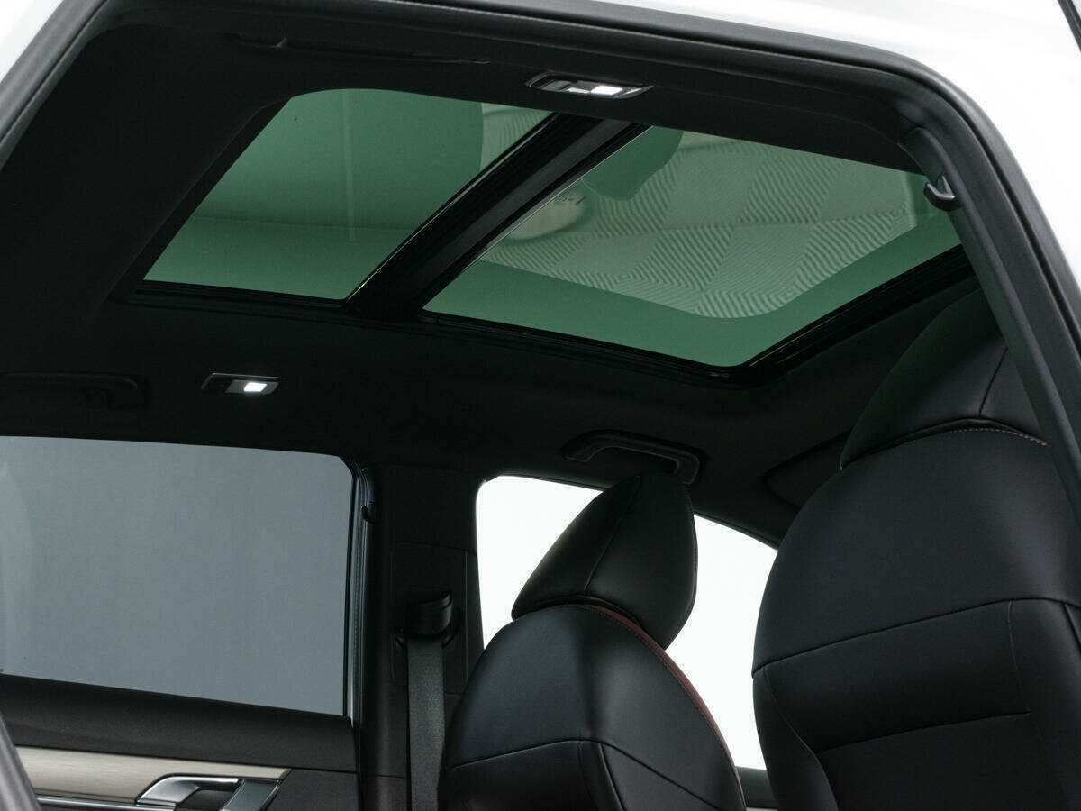 Geely Coolray, 2023 Фото №13