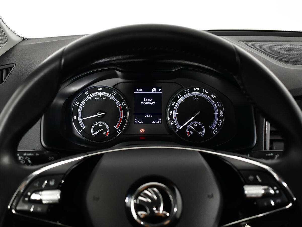 Skoda Karoq, 2021 Фото №10