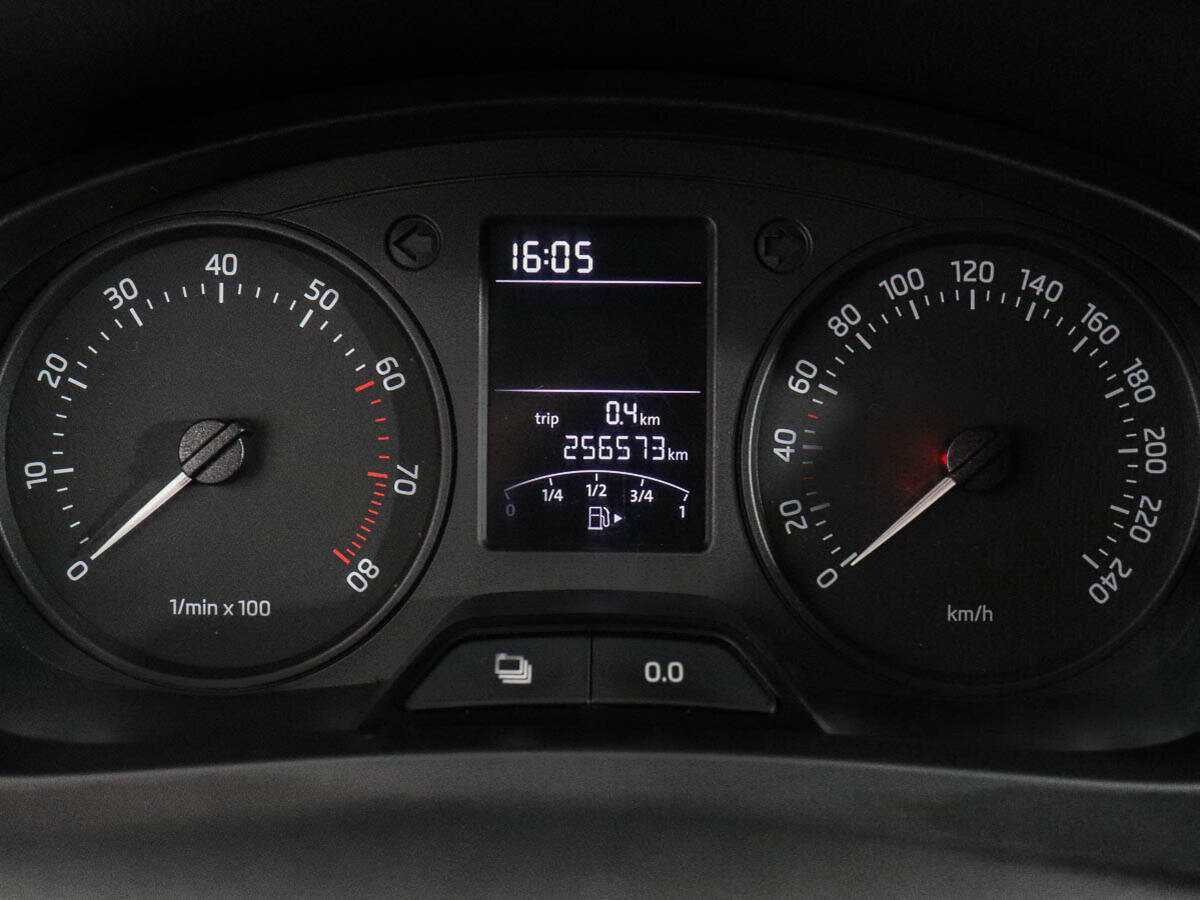 Skoda Rapid, 2014 Фото №10