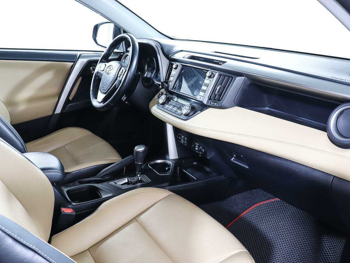 Toyota RAV4, 2018 - 87 700 км. | Фото №8