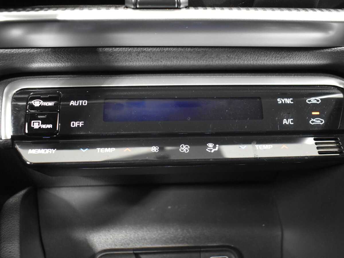 Kia K5, 2020 Фото №17