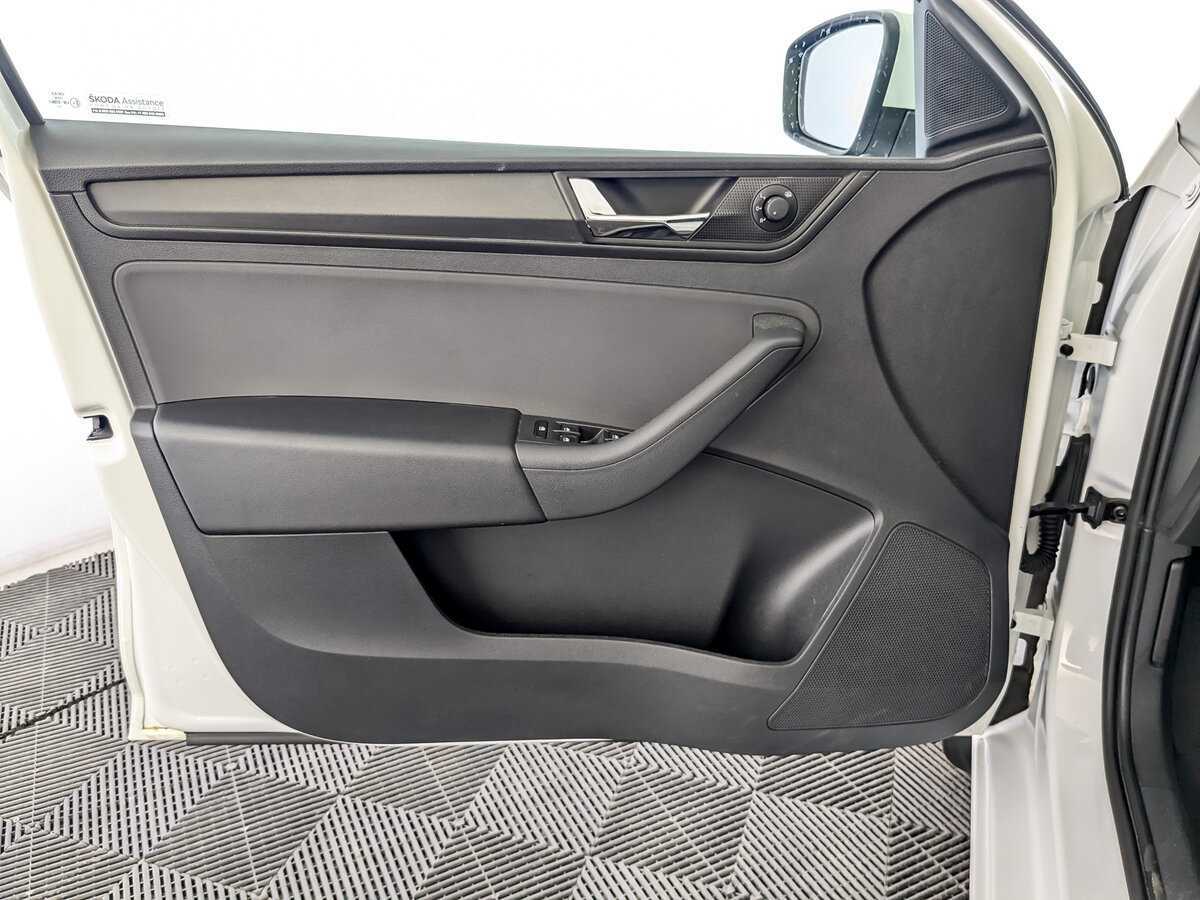 Skoda Rapid, 2021 Фото №15