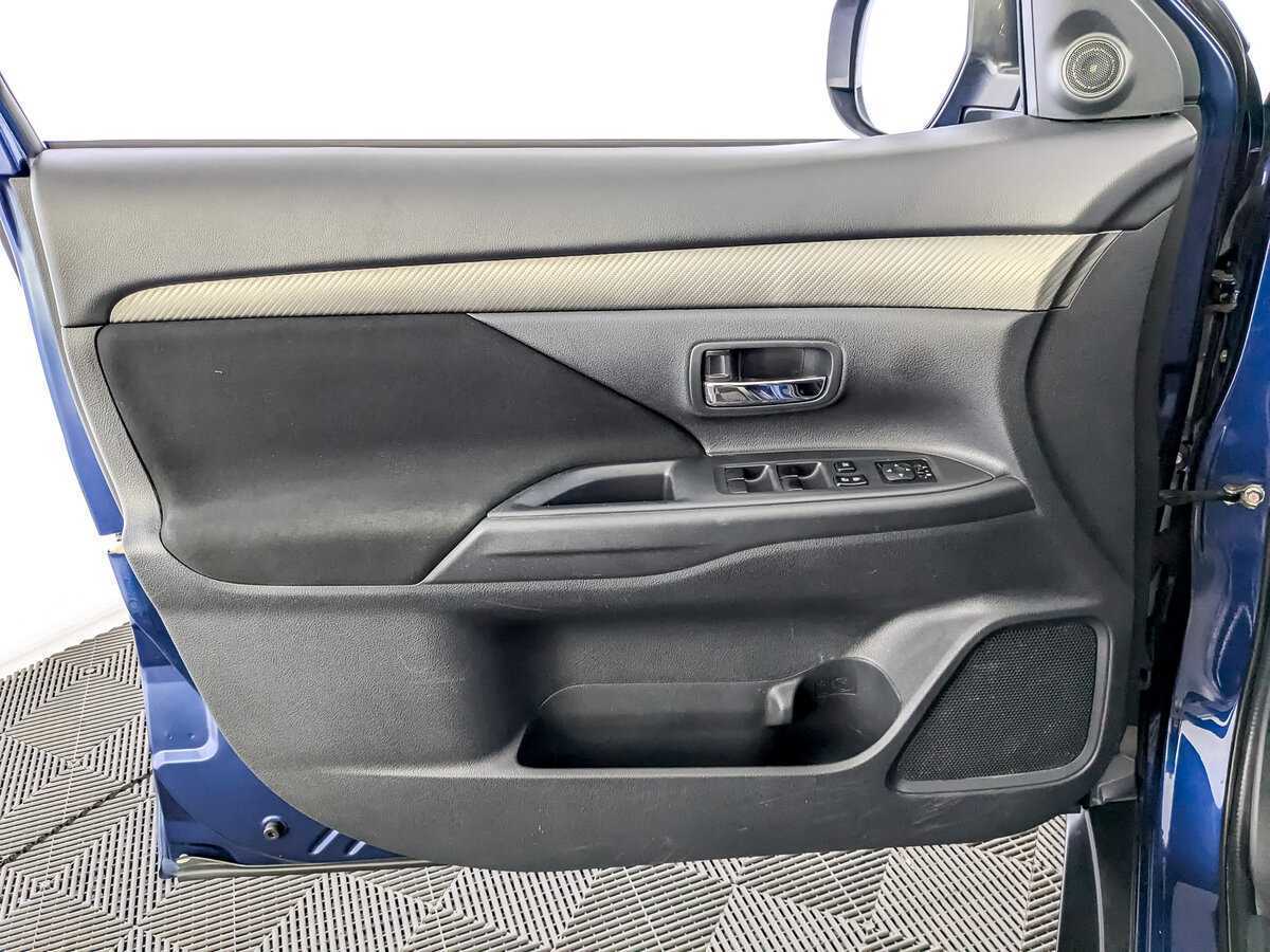 Mitsubishi Outlander, 2014 Фото №15