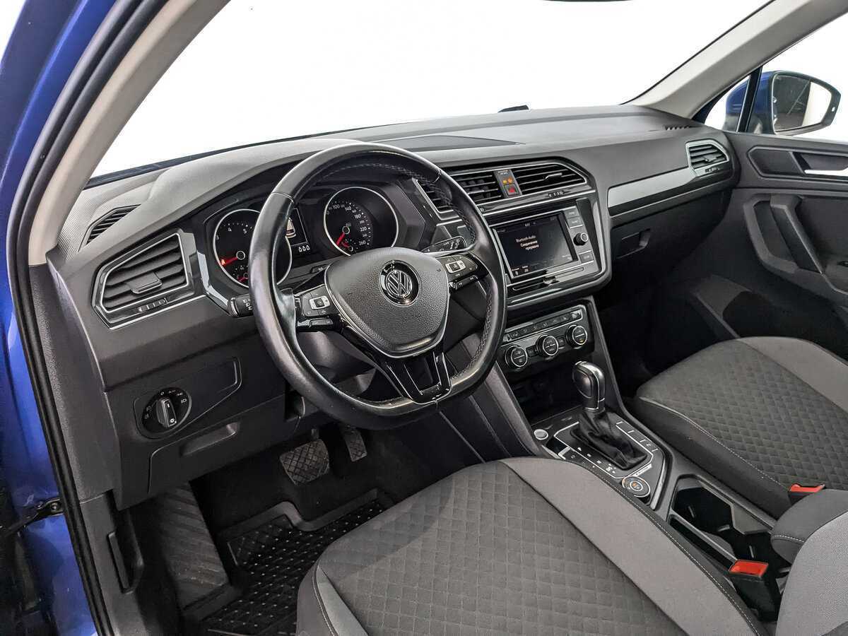 Volkswagen Tiguan, 2018 Фото №11