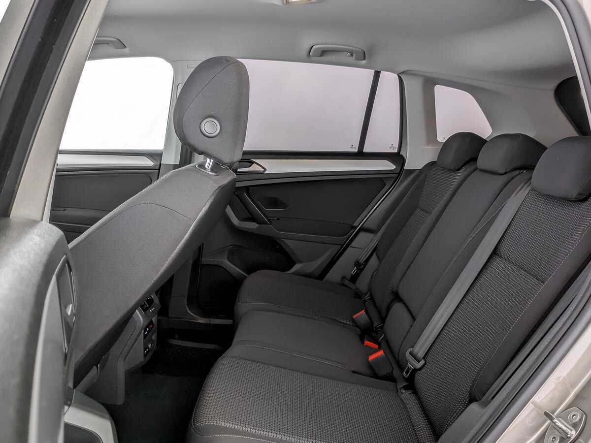 Volkswagen Tiguan, 2020 Фото №10