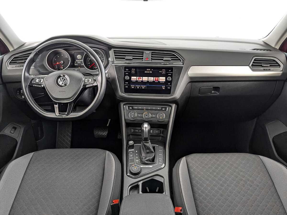 Volkswagen Tiguan, 2020 Фото №10
