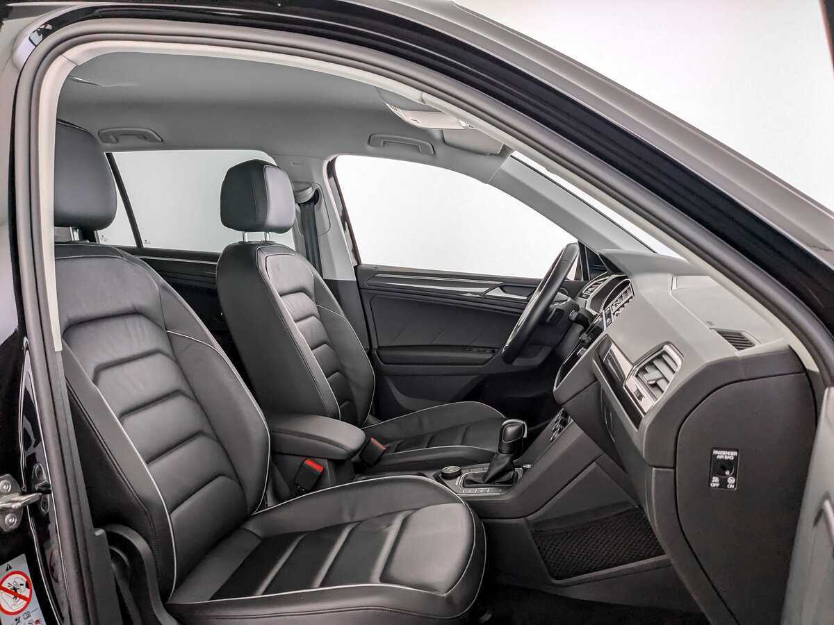 Volkswagen Tiguan, 2020 Фото №20