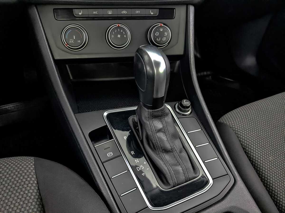 Volkswagen Jetta, 2020 Фото №22