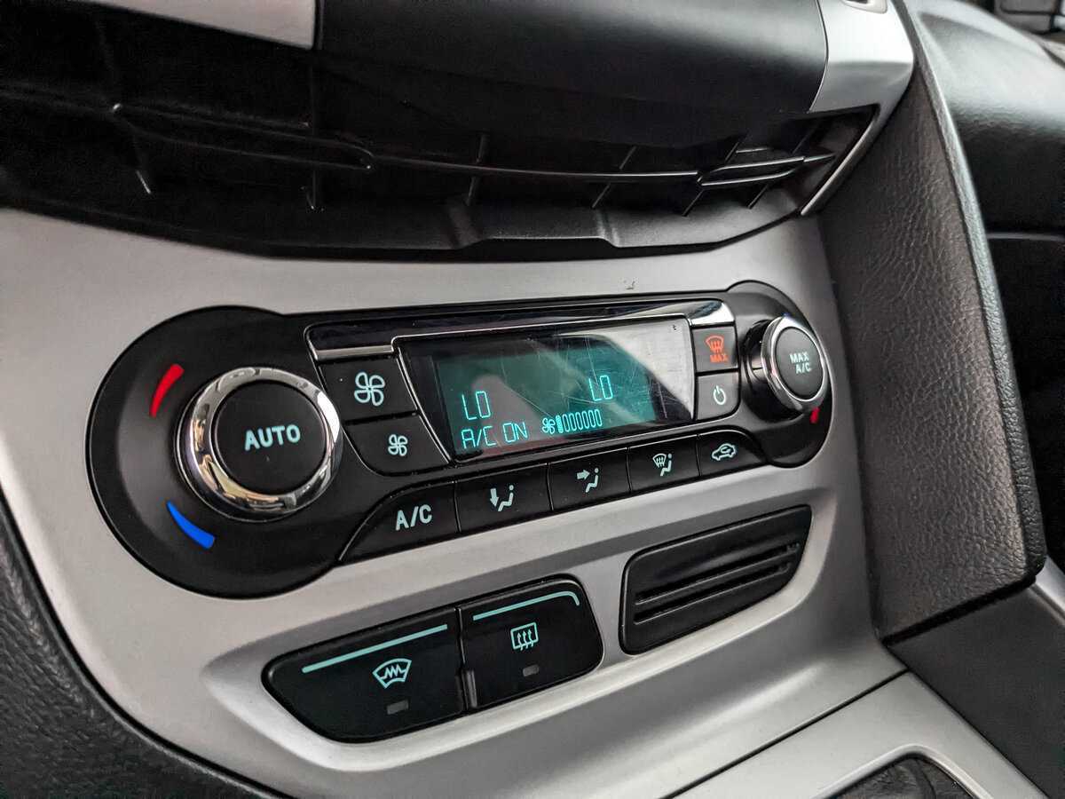 Ford Focus, 2012 Фото №21