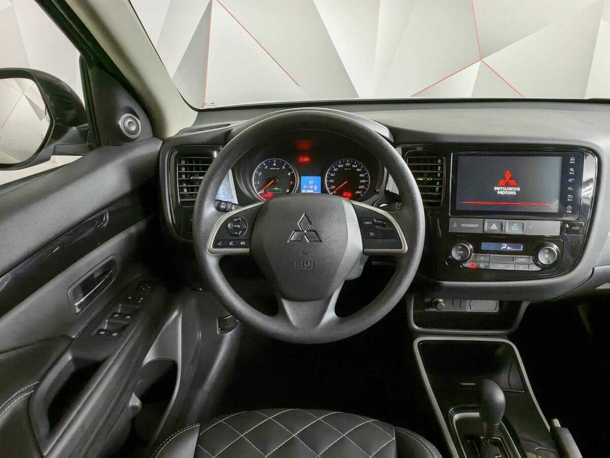 Mitsubishi Outlander, 2022 Фото №10