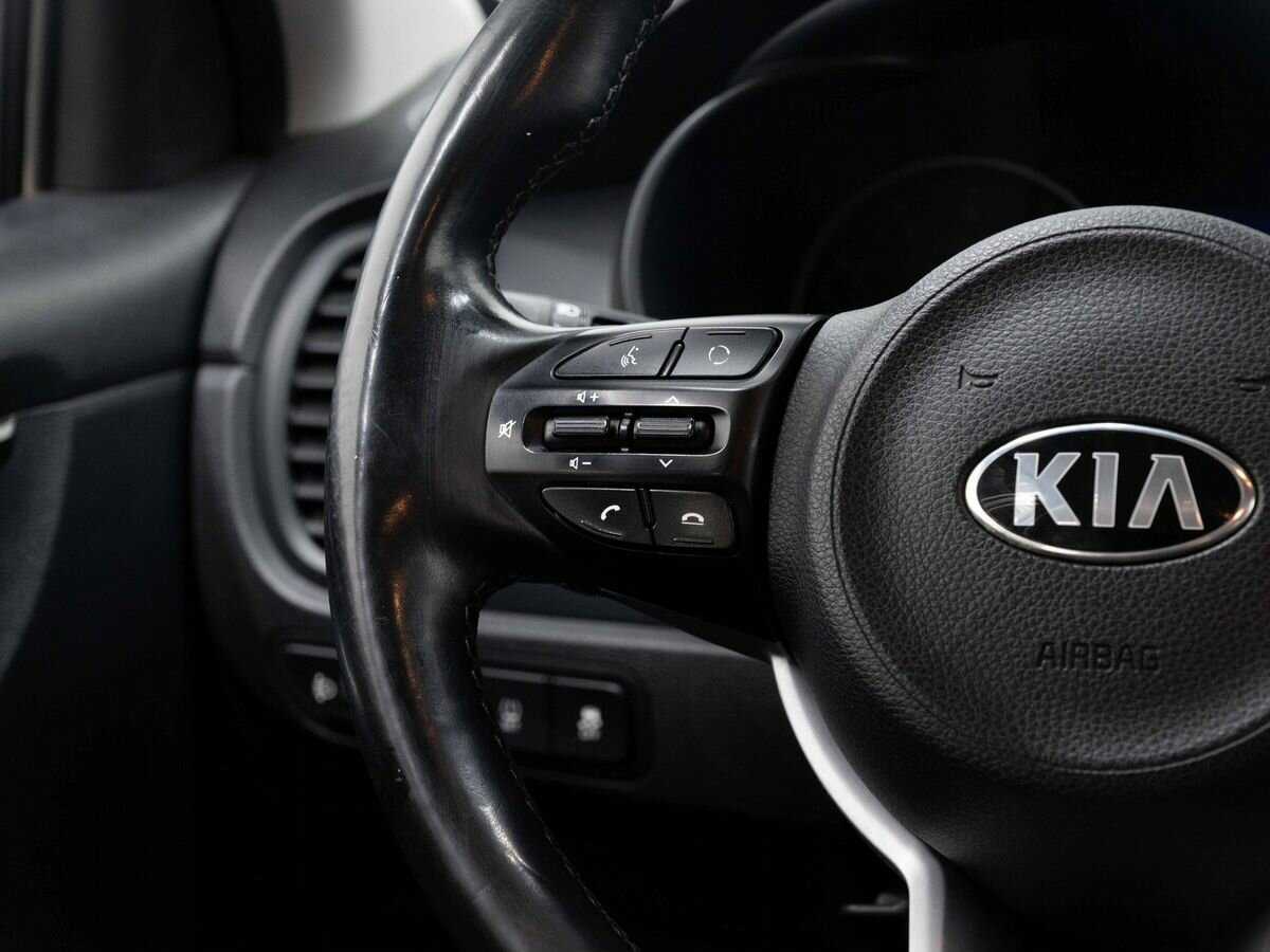 Kia Rio X-Line, 2018 Фото №15