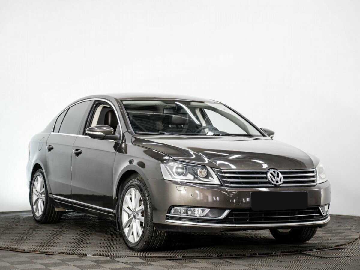 Volkswagen Passat, 2012 - 215 000 км. | Фото №3