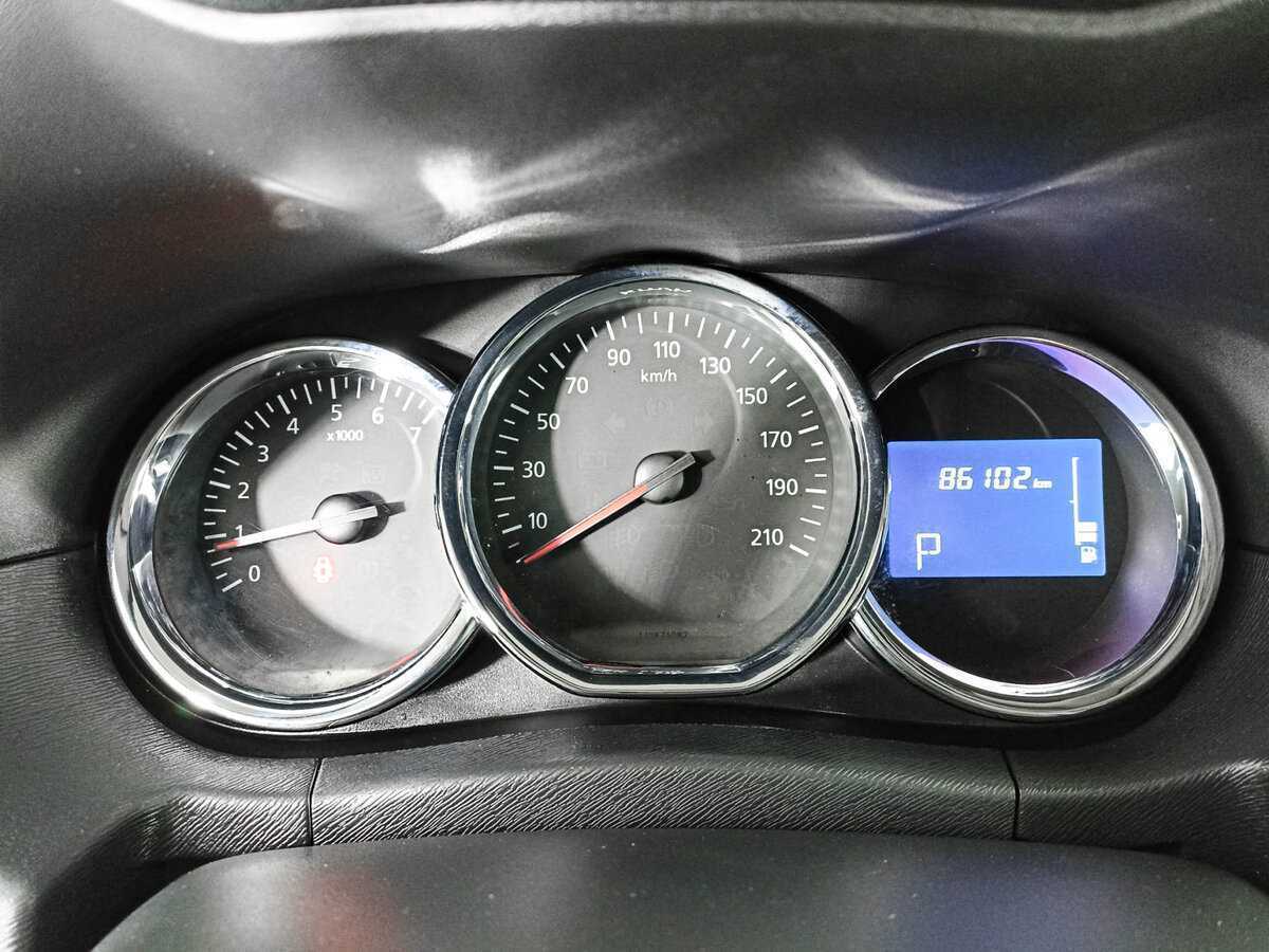 Nissan Terrano, 2016 Фото №11