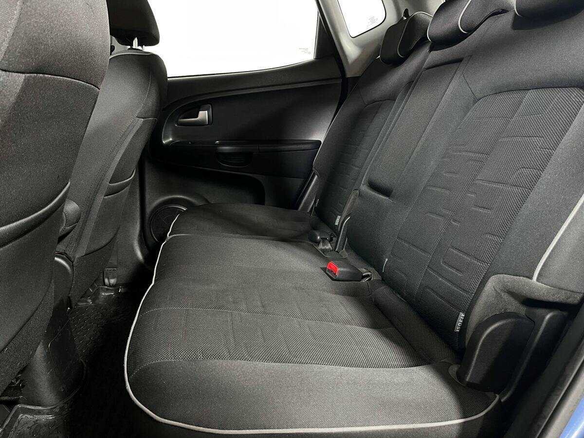 Kia Venga, 2013 Фото №10