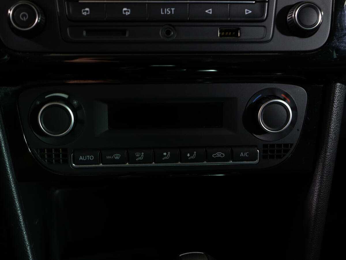 Volkswagen Polo, 2014 Фото №17