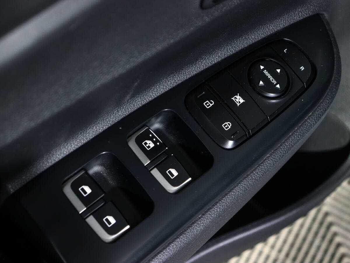 Kia Rio X-Line, 2019 Фото №14