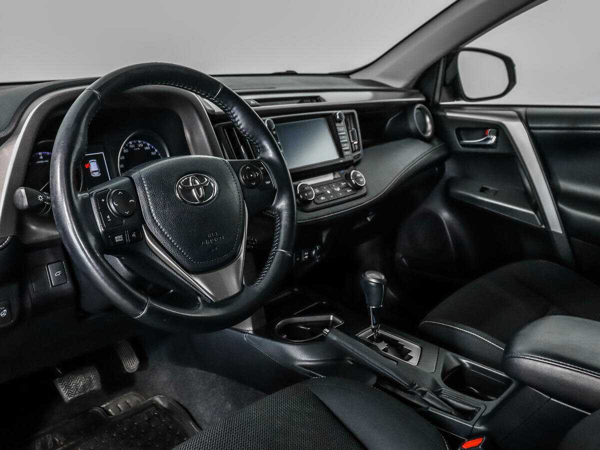 Toyota RAV4, 2017 Фото №9